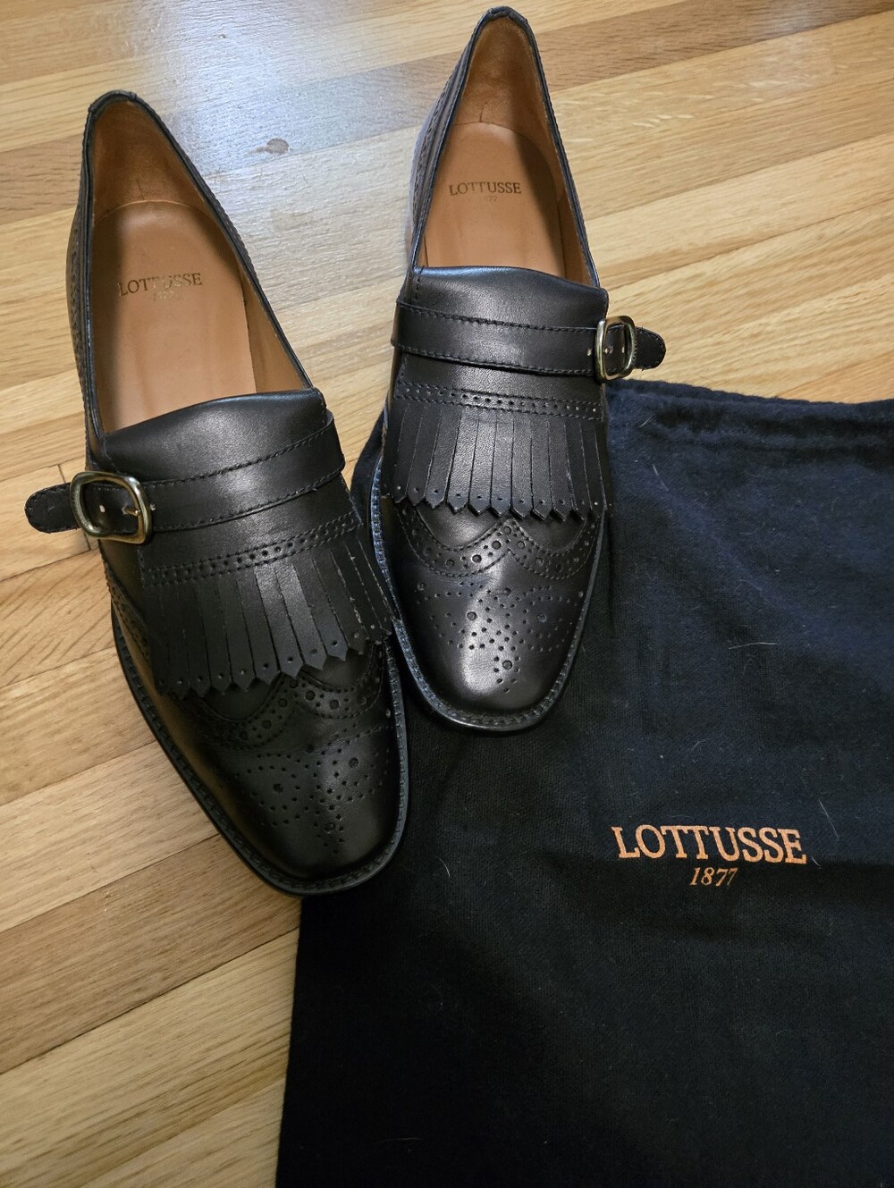 Lottusse Brogue Womens Loafers